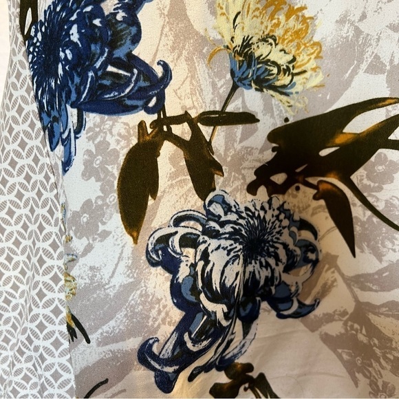 Mexx Womens White & Grey Floral Abstract 3/4 Sleeve Blouse, Size 12 - Picture 2 of 8